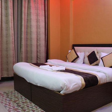 Hotel The Raj Palace Bharatpur Exteriér fotografie